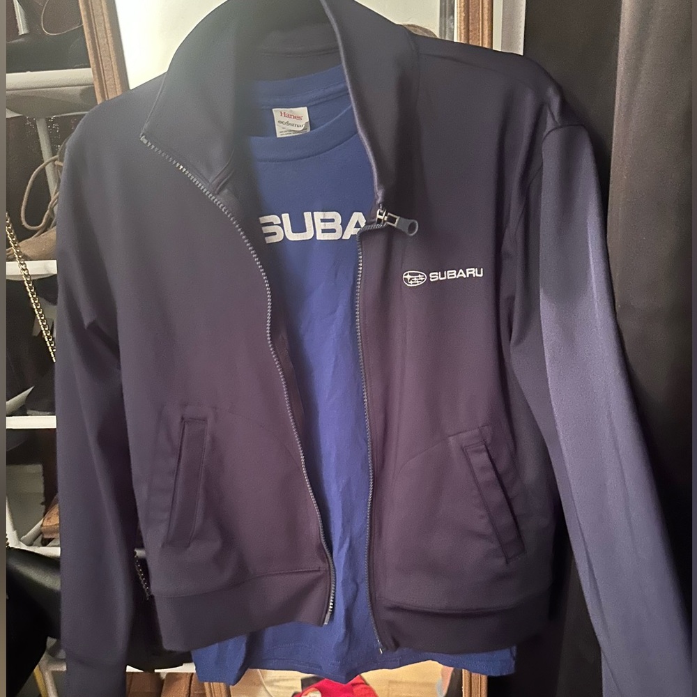 Calling all Subaru lovers 📢 Subaru merch